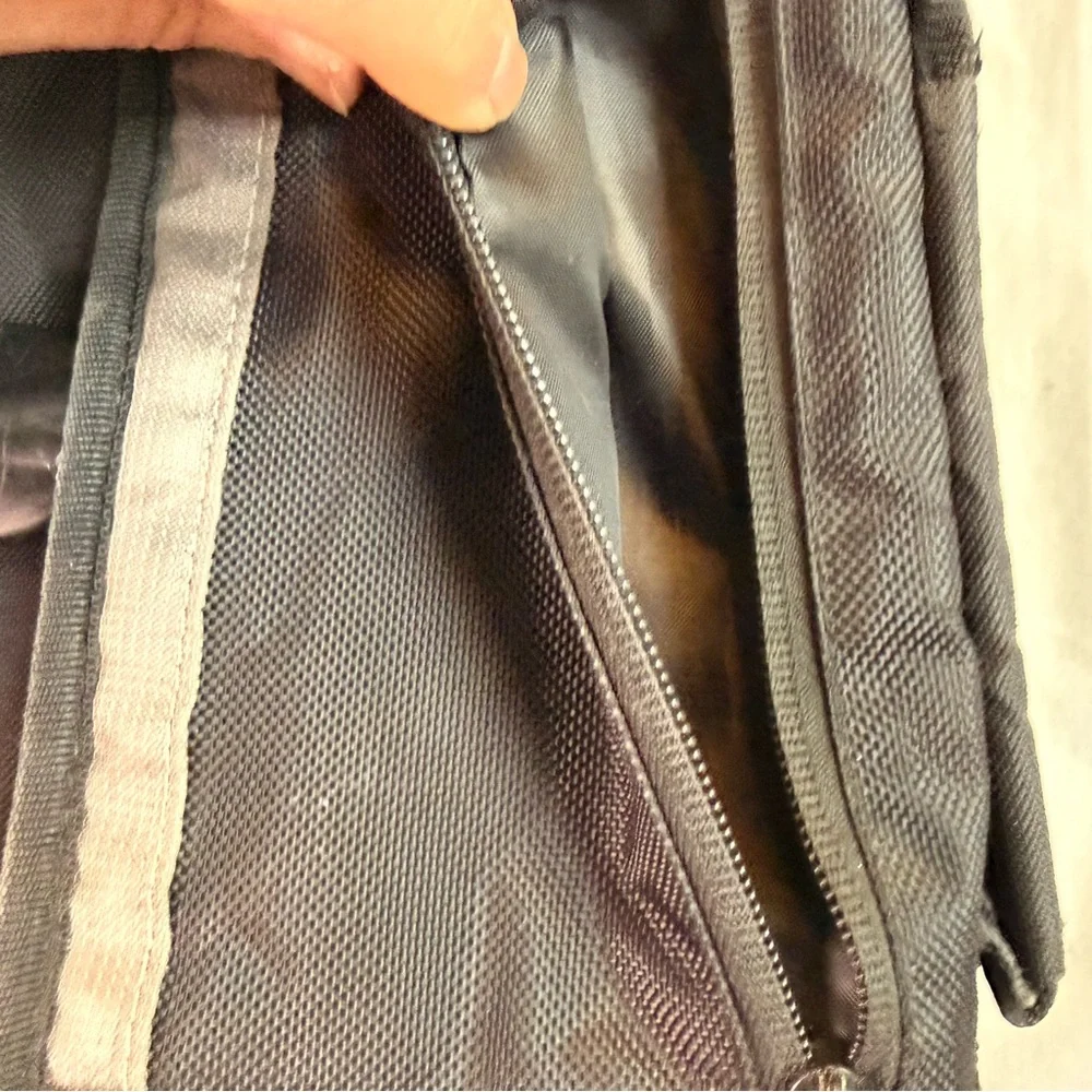 Targus Black and Gray Laptop Bag